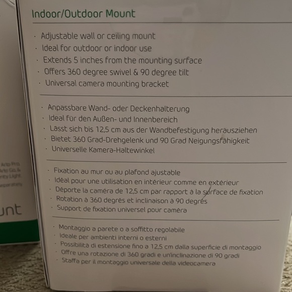 Arlo Pro 4 spotlight camera & Adjustable Indoor Outdoor Mount Accessory wireless - Picture 7 of 7